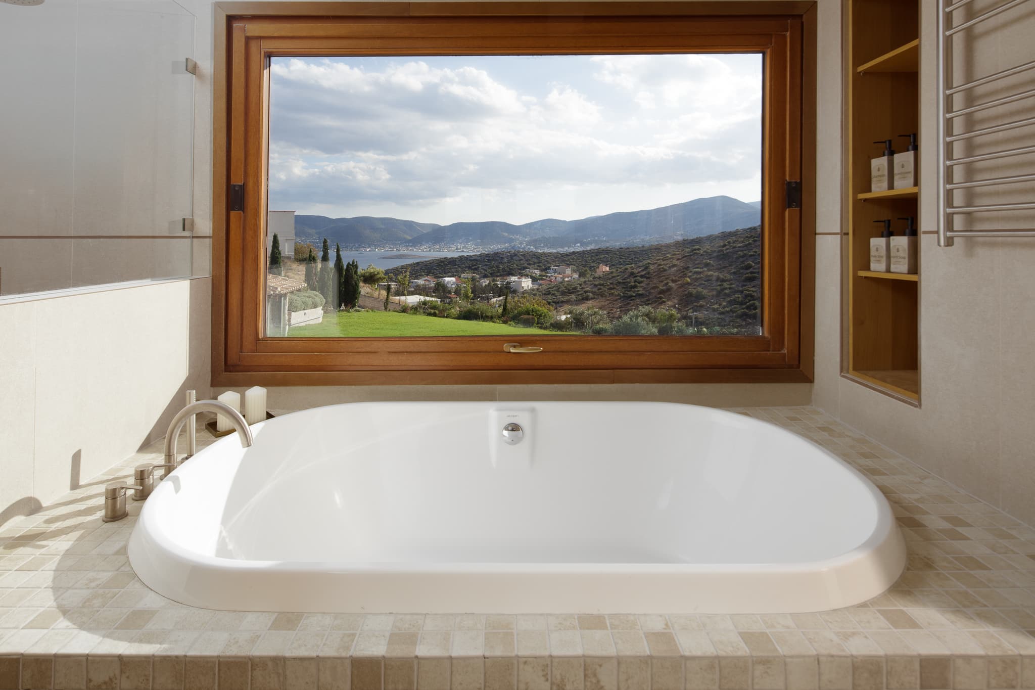 Bathtub with sea views